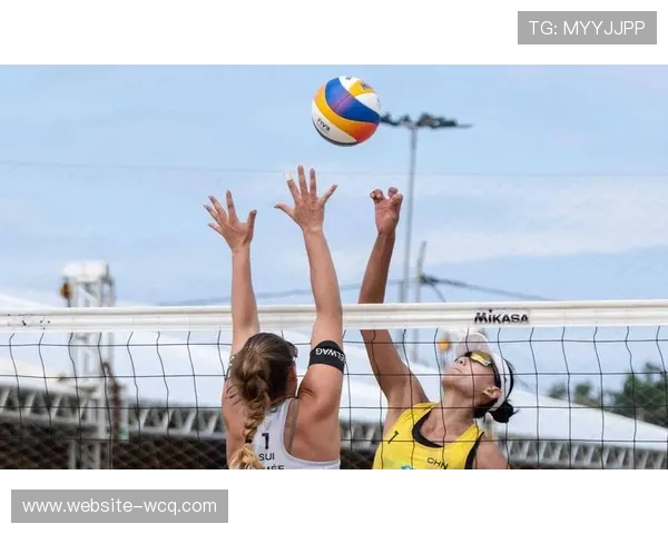 环岛南路沙滩赛场迎强风,U18组战术部署侧重短传推进 环岛南路沙滩赛场迎强风,U18组战术部署侧重短传推进